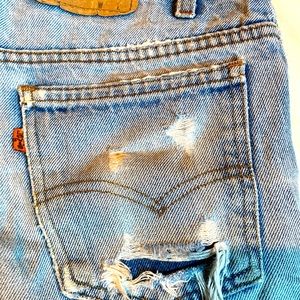 Levi’s cutoff shorts